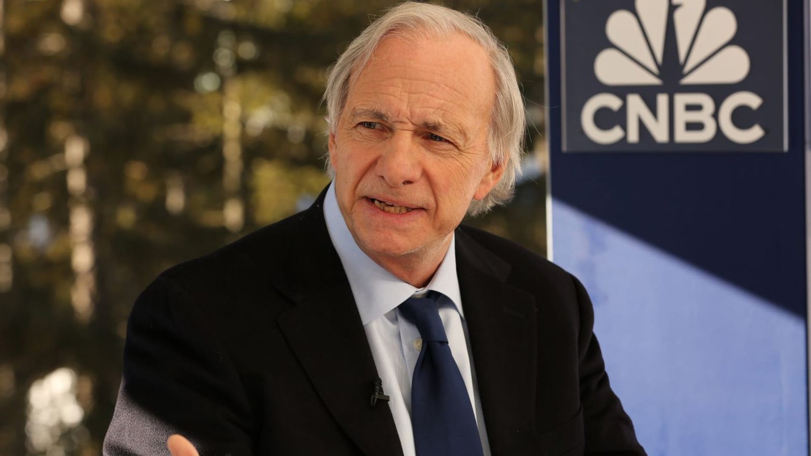 Ray Dalio says today is like the early 1970s and investors should hold more gold than usual 5 Ray Dalio says today is like the early 1970s and investors should hold more gold than usual