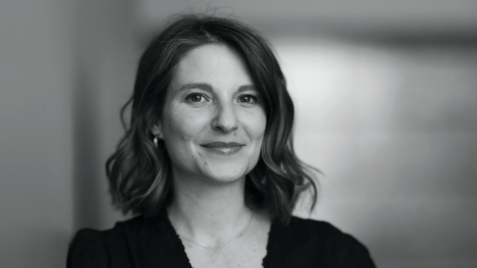 Author tells of discovering $200,000 in debt in her name