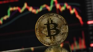 Bitcoin breaks below $73,000 to lowest since November 2024 as heavy selling resumes