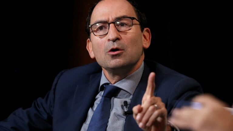 Blackstone’s Gray defends world’s largest private credit fund
