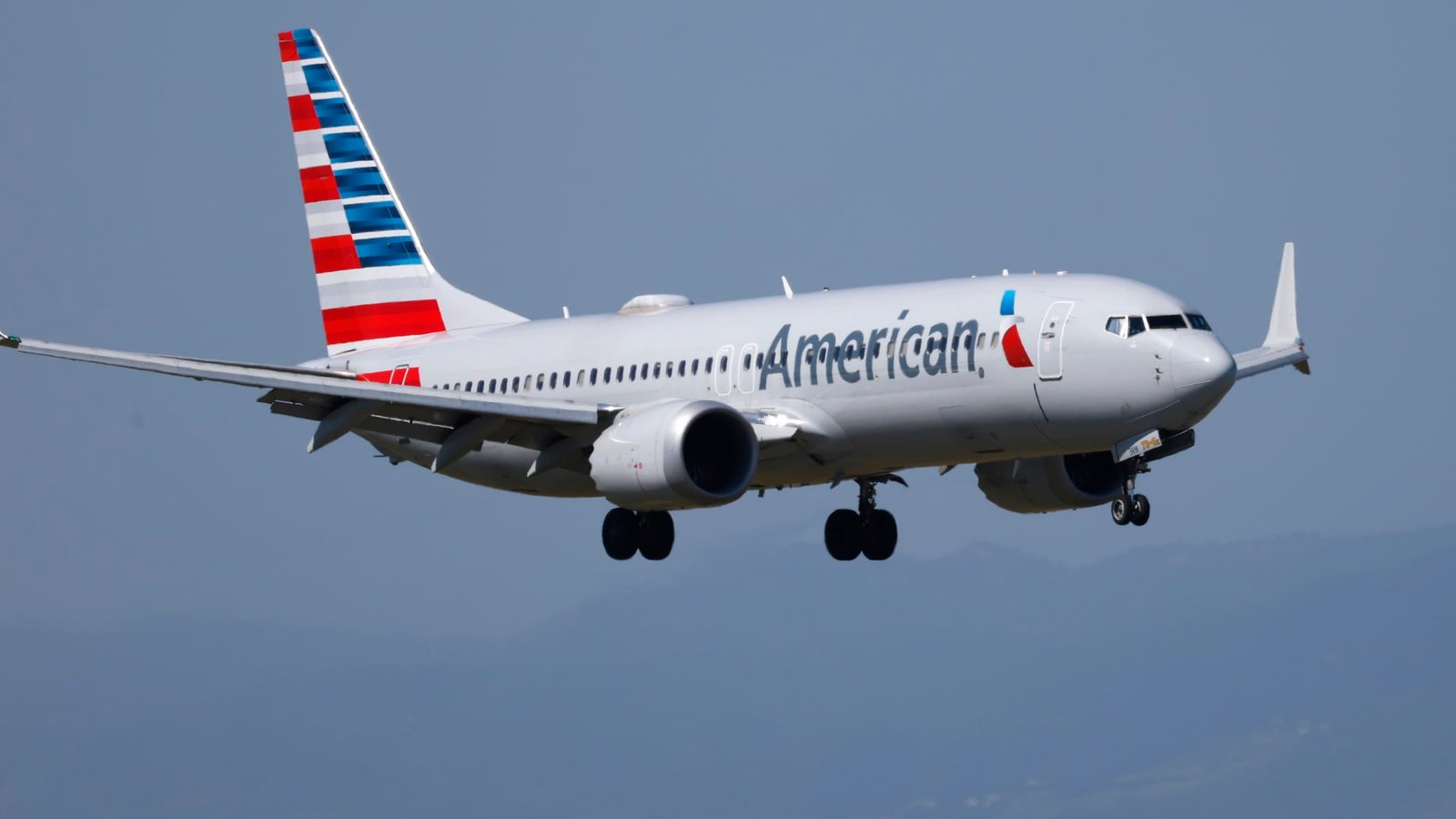 Stocks making the biggest moves premarket: AAL, MRVL, MSTR