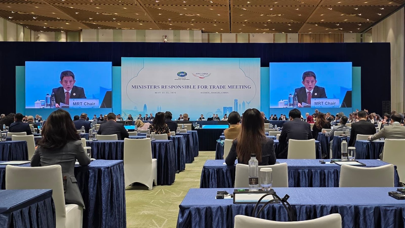 China calls for APEC cooperation as commerce minister skips opening 5 China calls for APEC cooperation as commerce minister skips opening