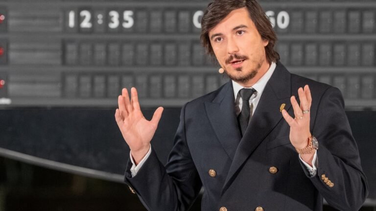 Your AI agent can now trade for you on Robinhood. And buy stuff with your credit card too