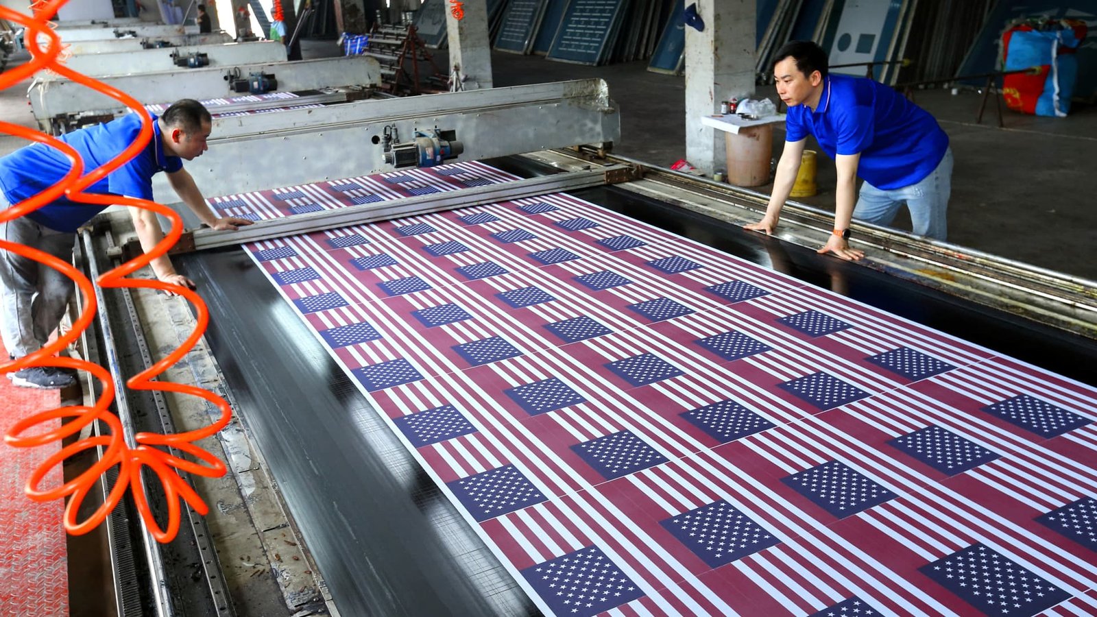 China’s factory activity beats forecasts in May, private survey shows, despite softer official data 5 China’s factory activity beats forecasts in May, private survey shows, despite softer official data