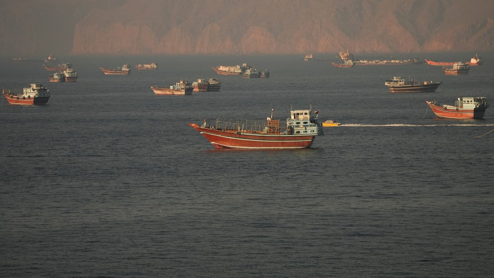 Iran reportedly closes Strait of Hormuz again, raising doubt over talks 5 Iran reportedly closes Strait of Hormuz again, raising doubt over talks