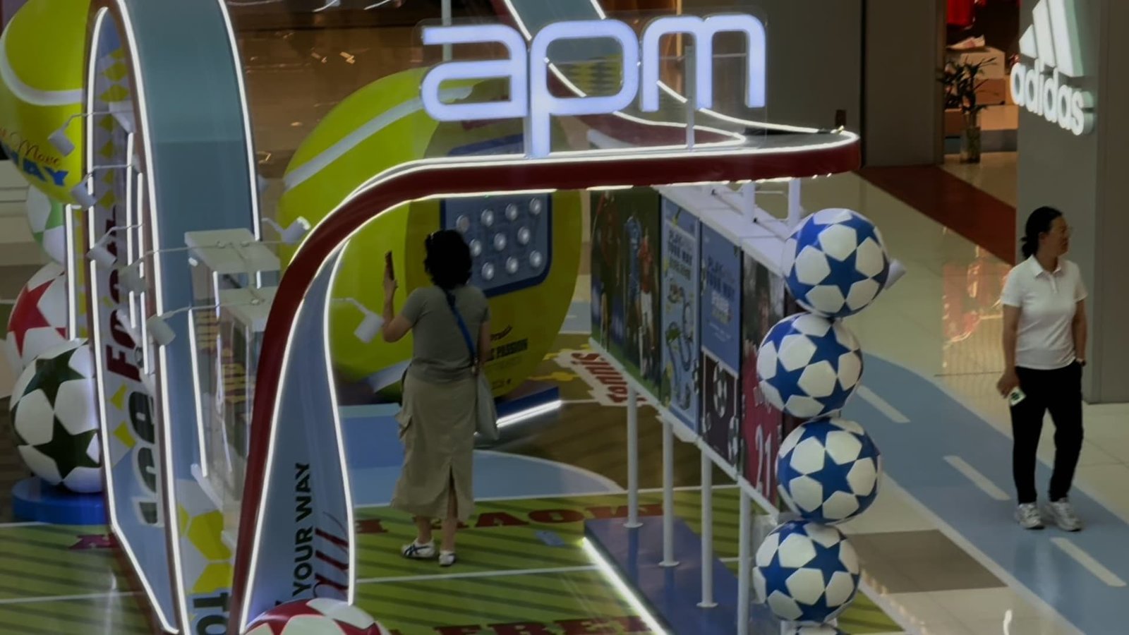 People in China are watching the World Cup differently this time 5 People in China are watching the World Cup differently this time