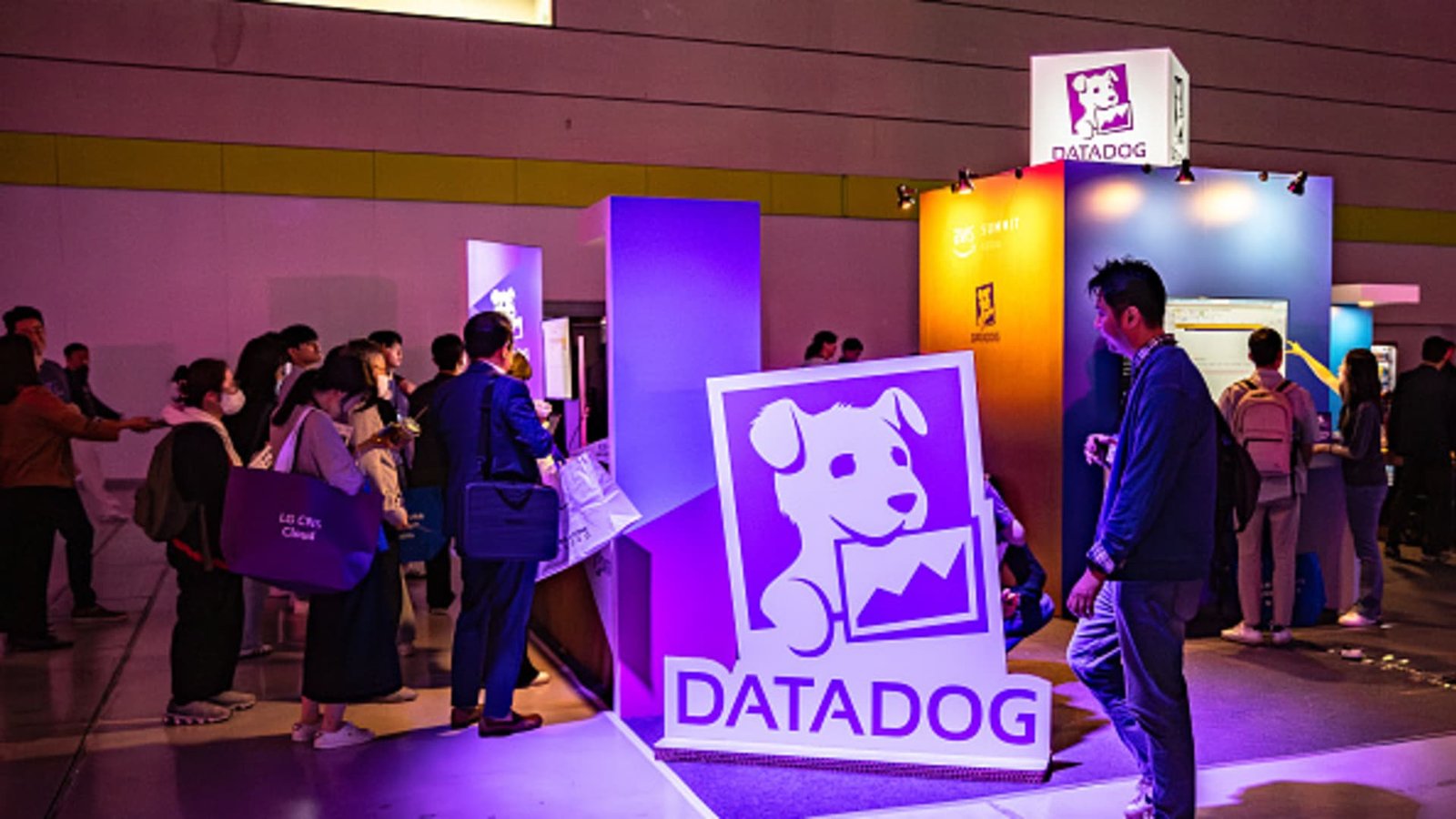 Stocks making the biggest moves premarket: LRCX, INTC, DDOG 5 Stocks making the biggest moves premarket: LRCX, INTC, DDOG